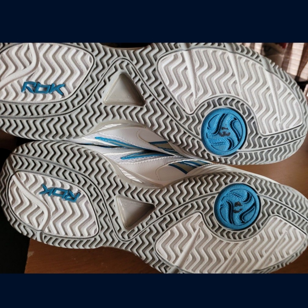 Shoes - Picture 4 of 5